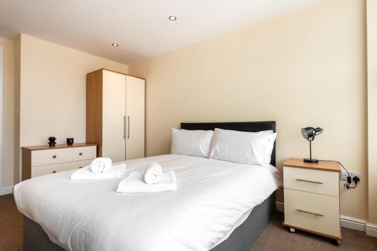 Bright 1 Bedroom Budget Flat In Central Pontefract Luaran gambar