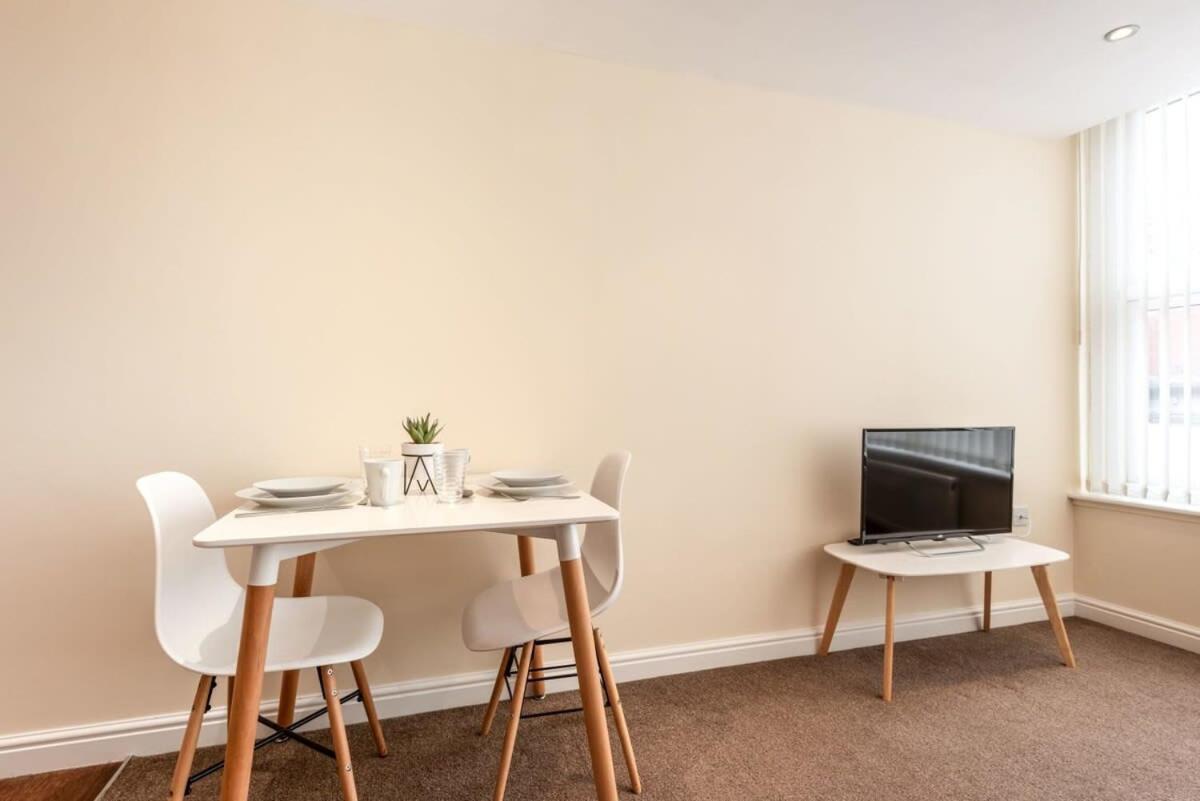 Bright 1 Bedroom Budget Flat In Central Pontefract Luaran gambar