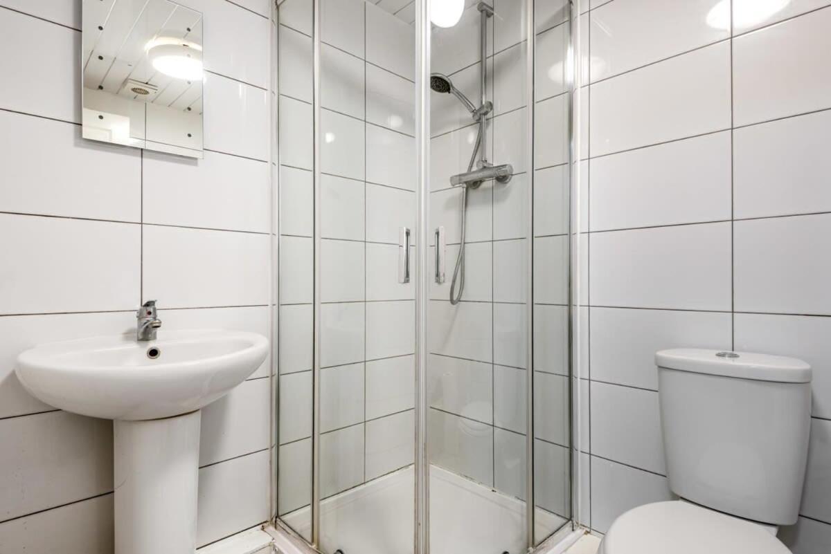 Bright 1 Bedroom Budget Flat In Central Pontefract Luaran gambar