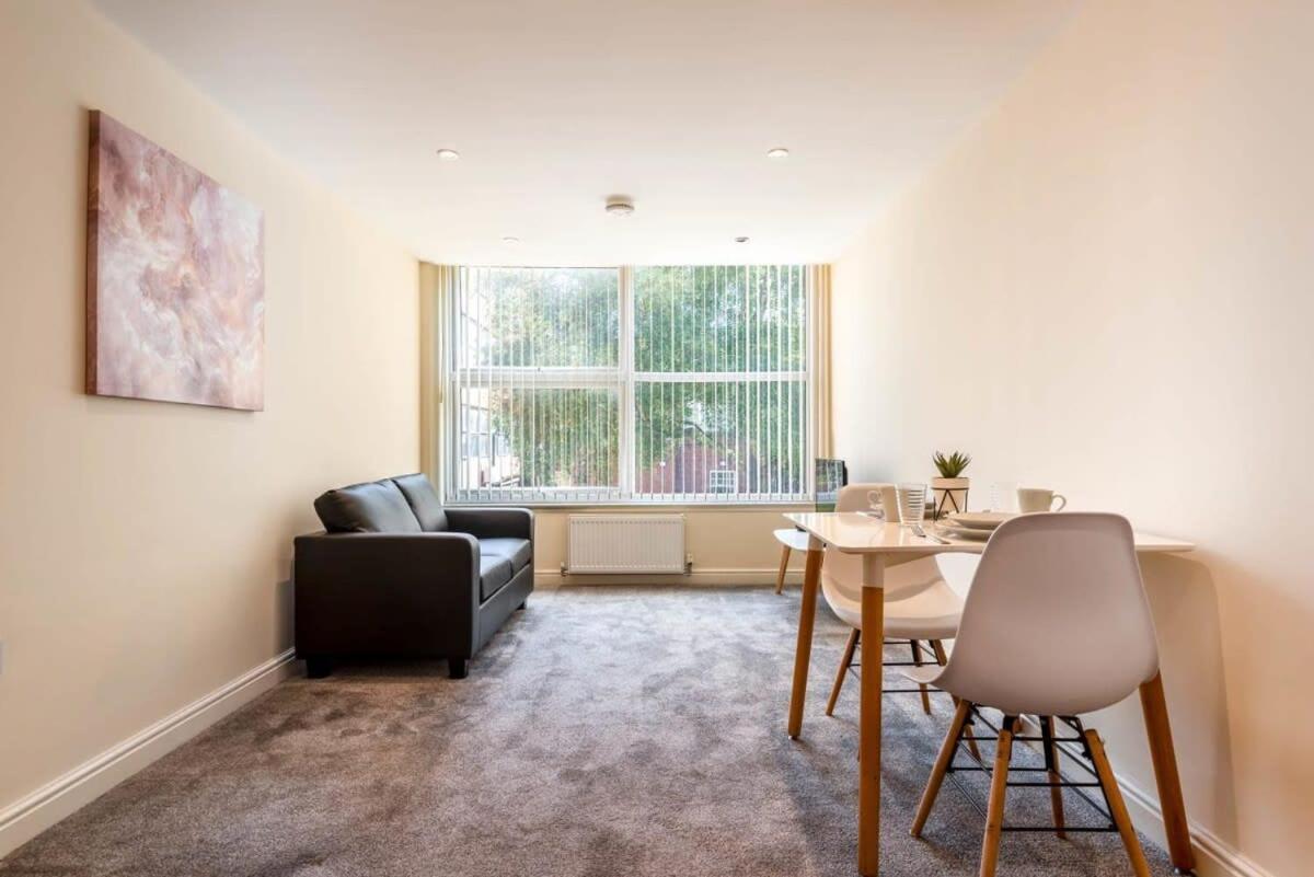 Bright 1 Bedroom Budget Flat In Central Pontefract Luaran gambar