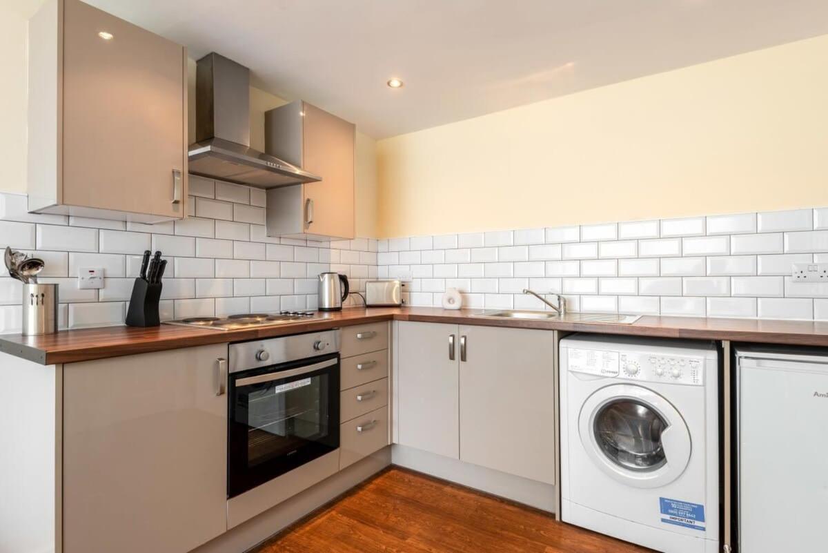 Bright 1 Bedroom Budget Flat In Central Pontefract Luaran gambar