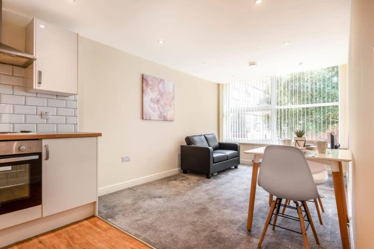 Bright 1 Bedroom Budget Flat In Central Pontefract Luaran gambar